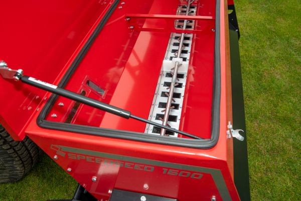 Seeders and Top-dressers